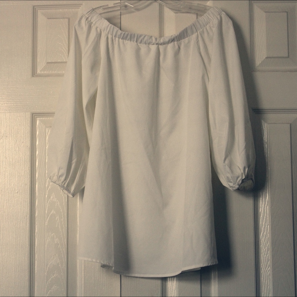 Boohoo Puffed Sleeved Off the Shoulder Tunic